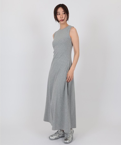 SUWDEE(スーディー)の「sleeveless flare long one piece(ワンピース・レディース・ベージュ/ブラック/グレー・S/M)」の10枚目の写真