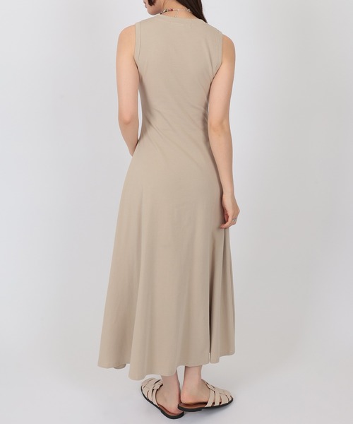 SUWDEE(スーディー)の「sleeveless flare long one piece(ワンピース・レディース・ベージュ/ブラック/グレー・S/M)」の16枚目の写真