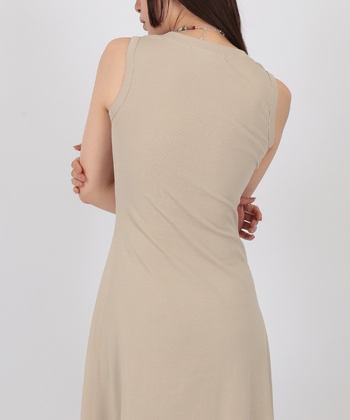 SUWDEE(スーディー)の「sleeveless flare long one piece(ワンピース・レディース・ベージュ/ブラック/グレー・S/M)」の19枚目の写真