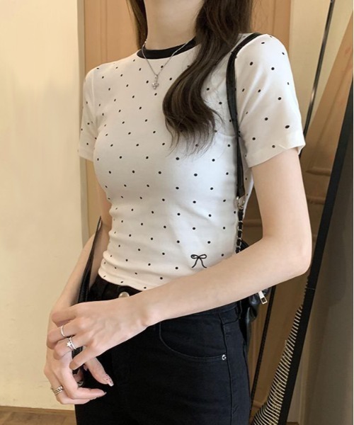 WEGO(ウィゴー)の「WEGO/ドット柄リンガーTシャツ(Tシャツ/カットソー・レディース・ホワイト/ブラック・MEDIUM/SMALL)」の5枚目の写真