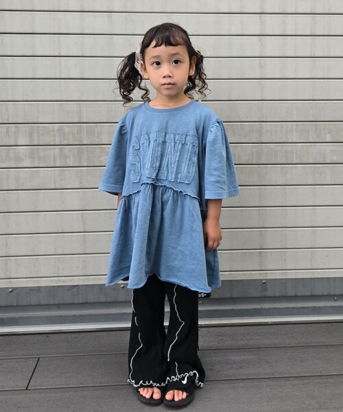 CIAOPANIC TYPY(チャオパニックティピー)の「【KIDS】ピグメントパフスリーブチュニック風ミニワンピ(ワンピース・キッズ・アイボリー/チャコールグレー/グレー/ブルー/レッド・SMALL/MEDIUM/LARGE/X-LARGE/XX-LARGE)」の19枚目の写真