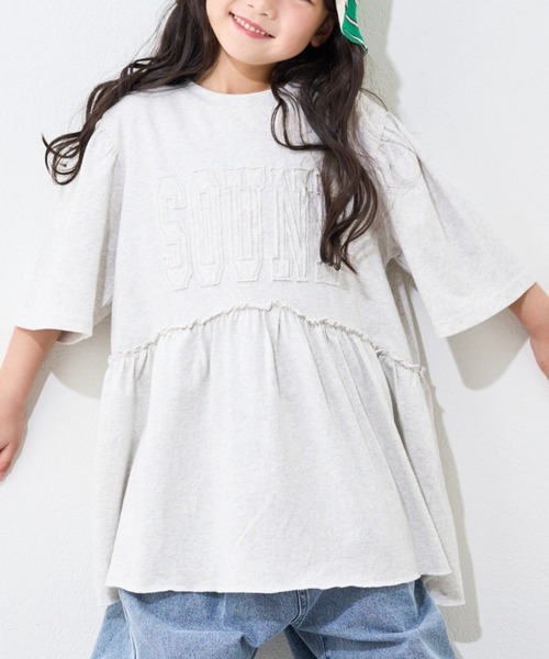 CIAOPANIC TYPY(チャオパニックティピー)の「【KIDS】ピグメントパフスリーブチュニック風ミニワンピ(ワンピース・キッズ・アイボリー/チャコールグレー/グレー/ブルー/レッド・SMALL/MEDIUM/LARGE/X-LARGE/XX-LARGE)」の3枚目の写真