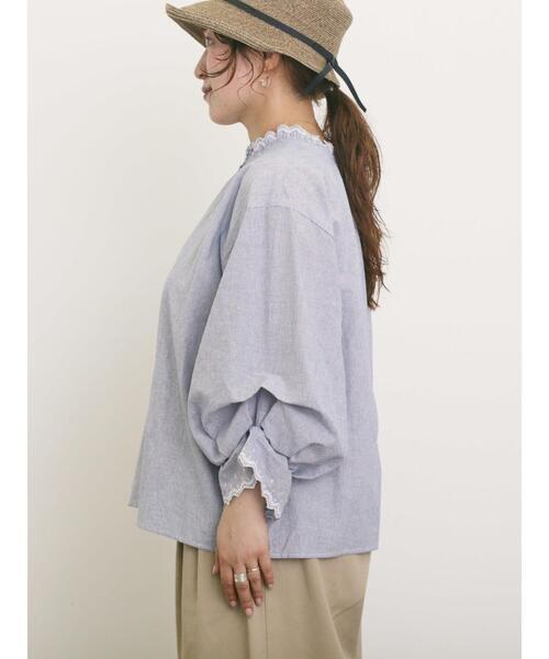 Samansa Mos2（サマンサ モスモス）の「襟レースシャーリング袖タックブラウス（シャツ/ブラウス・レディース・ブルー/チャコールグレー/パープル/ミント/オフホワイト・F）」の11枚目の写真