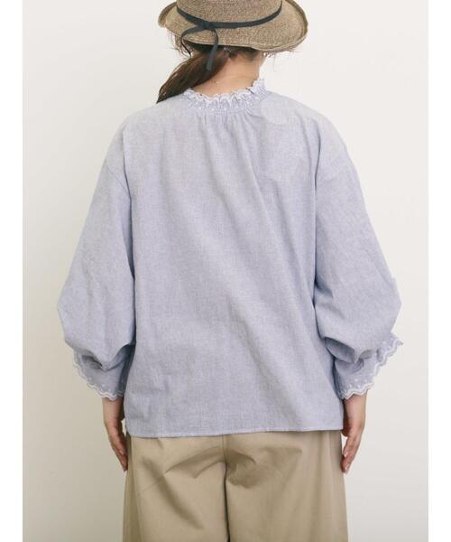 Samansa Mos2（サマンサ モスモス）の「襟レースシャーリング袖タックブラウス（シャツ/ブラウス・レディース・ブルー/チャコールグレー/パープル/ミント/オフホワイト・F）」の12枚目の写真