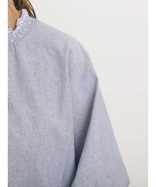 Samansa Mos2（サマンサ モスモス）の「襟レースシャーリング袖タックブラウス（シャツ/ブラウス・レディース・ブルー/チャコールグレー/パープル/ミント/オフホワイト・F）」の15枚目の写真