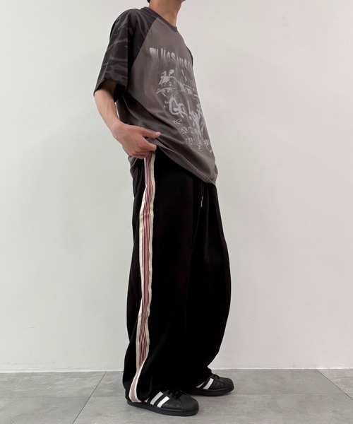 WEGO（ウィゴー）の「WEGO/ライントラックパンツ（スウェットパンツ・メンズ・ベージュ/ブラック・FREE）」の20枚目の写真