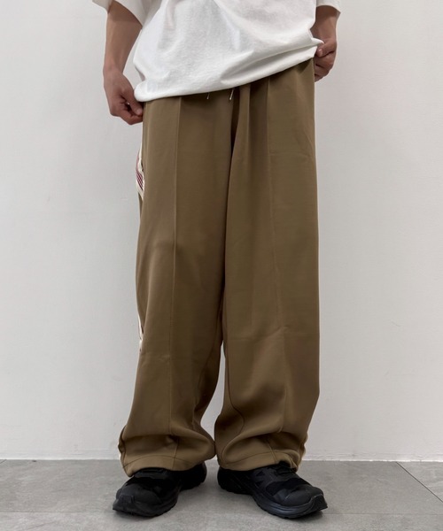 WEGO（ウィゴー）の「WEGO/ライントラックパンツ（スウェットパンツ・メンズ・ベージュ/ブラック・FREE）」の7枚目の写真