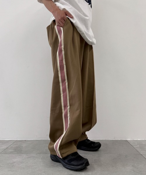 WEGO（ウィゴー）の「WEGO/ライントラックパンツ（スウェットパンツ・メンズ・ベージュ/ブラック・FREE）」の8枚目の写真