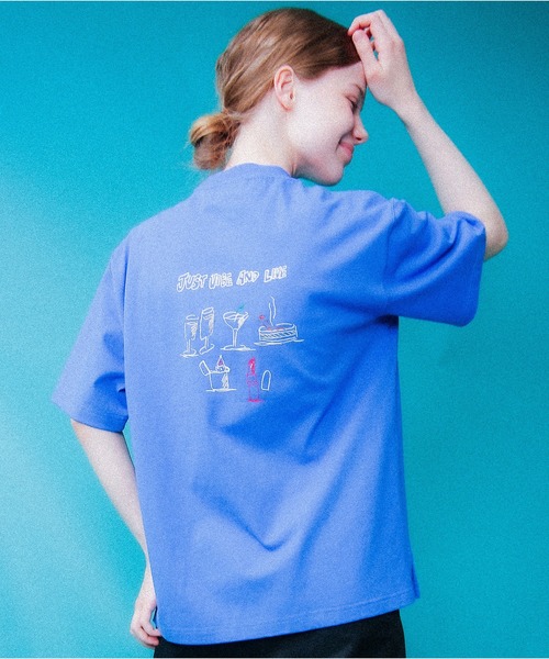 HUMAROUS(ヒューマラス)の「HUMAROUS ライフ Tee(Tシャツ/カットソー・レディース・オレンジ/オフホワイト/ブルー/ブラック・MEDIUM/LARGE/X-LARGE)」の7枚目の写真