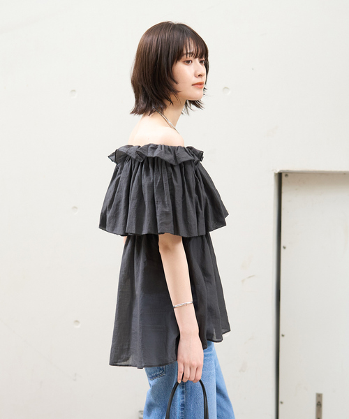 Rouge vif(ルージュヴィフ)の「オフショルバルーンブラウス(シャツ/ブラウス・レディース・ホワイト/ブラック・フリー)」の12枚目の写真