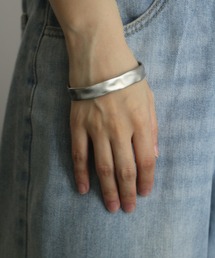 whoseA（フーシー）の「SwayBangle1 / スウェイバングル1（バングル/リストバンド）」