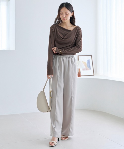 LAVEANGE(ラビアンジェ)の「ドレープネックプルオーバー(Tシャツ/カットソー・レディース・ブラック/イエロー/ブラウン・M/LL/3L/4L/5L)」の5枚目の写真