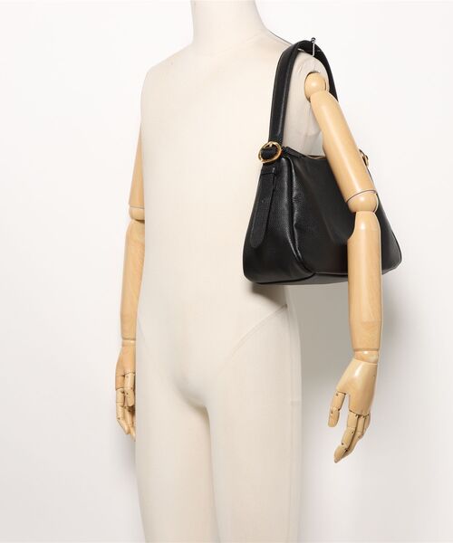 Beau're（ヴュレ）の「BEAURE Design Buckle ショルダー Bag（ショルダーバッグ・レディース・ブラック/ワイン/ブラウン・FREE）」の6枚目の写真