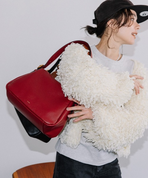 Beau're（ヴュレ）の「BEAURE Design Buckle ショルダー Bag（ショルダーバッグ・レディース・ブラック/ワイン/ブラウン・FREE）」の10枚目の写真