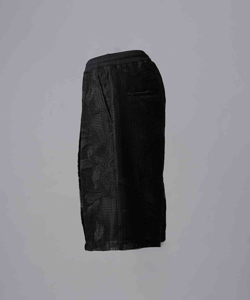 MAISON SPECIAL(メゾンスペシャル)の「《UNISEX》Mesh Flower Embroidery Prime-Wide Shorts/メッシュフラワーエンブロイダリープライムワイドショーツ【MAISON SPECIAL/メゾンスペシャル】(その他パンツ・メンズ・ブラック/アイボリー・1/0)」の15枚目の写真