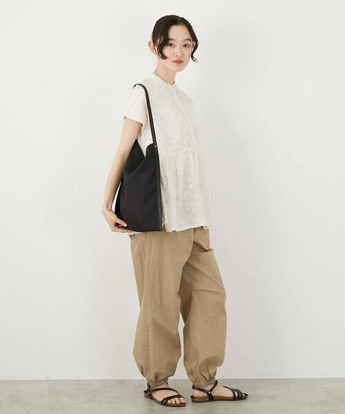 MELROSE claire(メルローズ クレール)の「【軽量で涼し気な素材感のワンショルダーバッグ】(ショルダーバッグ・レディース・グレー/ブラック/ライトカーキ・FREE)」の19枚目の写真