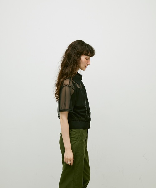 Lutim by u（ルチバイユー）の「Sheer tulle polo cardigan / シアーチュールポロカーディガン（カーディガン/ボレロ・レディース・カーキ/ブラック/ナチュラル・FREE）」の5枚目の写真