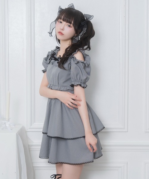 Honey Cinnamon（ハニーシナモン）の「ベロアリボンスクエアネックワンピース（ワンピース・レディース・ブラックミックス/チェック・FREE）」の3枚目の写真