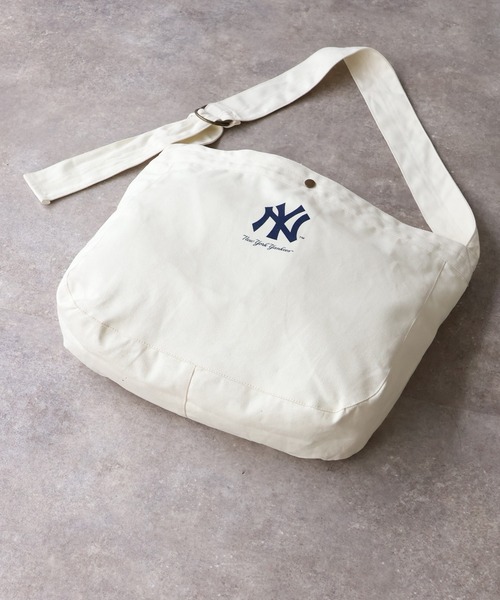 MLB(メジャーリーグベースボール)の「【MLB/メジャーリーグベースボール】コットンキャンバスショルダーバック ラージサイズ(ショルダーバッグ・メンズ・アイボリー系1/アイボリー系2/アイボリー系3・FREE)」の8枚目の写真