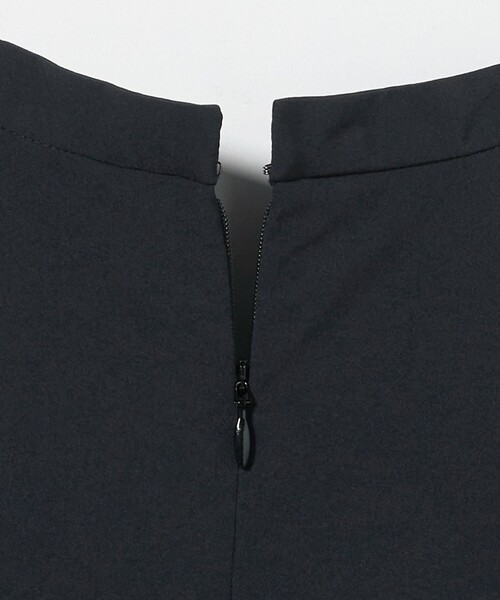 maa新品タグタックプリーツフリルウォッシャブルUNITEDARROWS UNITED ARROWS タックプリーツフリル スリットノースリーブ