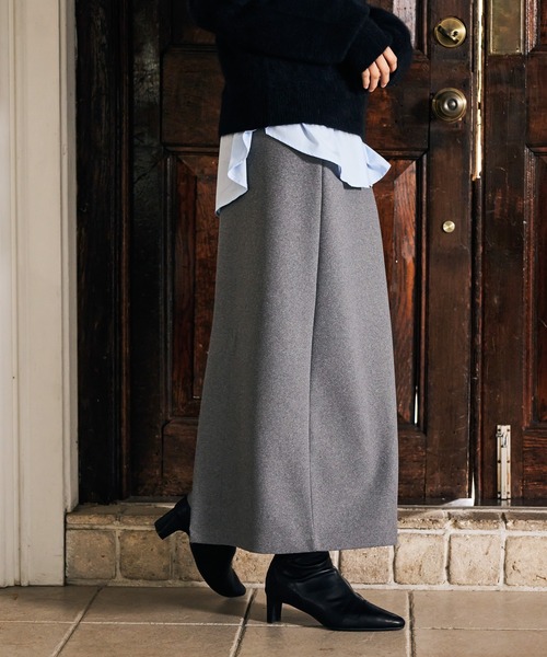 mysty woman(ミスティウーマン)の「【WEB限定カラー有】イージーストレッチナロースカート 586723(スカート・レディース・オフホワイト/ブラック/グリーン系その他/ブラウン/杢グレー・FREE)」の4枚目の写真