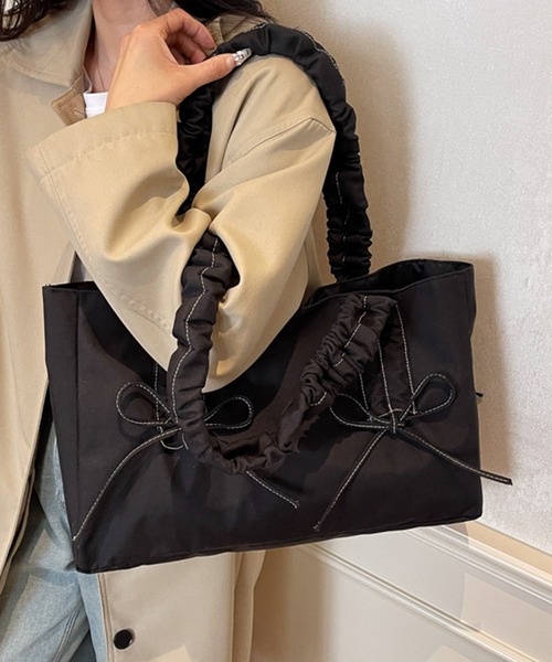 Lace Ladies(レースレディース)の「くしゅ ハンドル リボン付き スクエア トートバッグ(トートバッグ・レディース・グレー/ブラック/ホワイト/ピンク・FREE)」の1枚目の写真