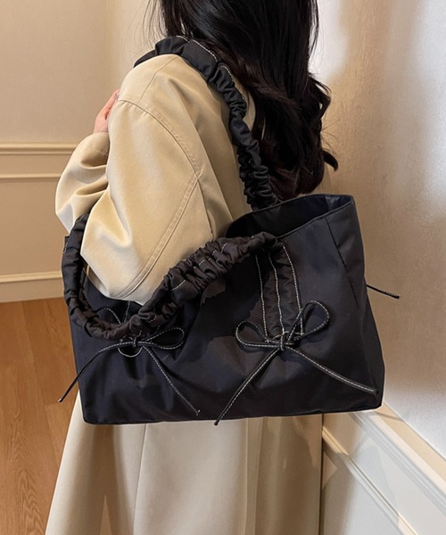Lace Ladies(レースレディース)の「くしゅ ハンドル リボン付き スクエア トートバッグ(トートバッグ・レディース・グレー/ブラック/ホワイト/ピンク・FREE)」の9枚目の写真