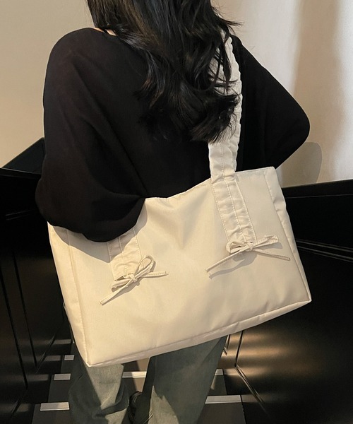 Lace Ladies(レースレディース)の「くしゅ ハンドル リボン付き スクエア トートバッグ(トートバッグ・レディース・グレー/ブラック/ホワイト/ピンク・FREE)」の11枚目の写真