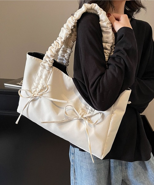 Lace Ladies(レースレディース)の「くしゅ ハンドル リボン付き スクエア トートバッグ(トートバッグ・レディース・グレー/ブラック/ホワイト/ピンク・FREE)」の13枚目の写真