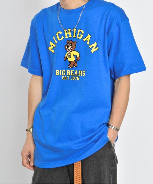 MODISH GAZE(モディシュガゼ)の「【MODISH GAZE】MICHIGANクマプリントTシャツ(Tシャツ/カットソー・メンズ・ホワイト/チャコールグレー/ブルー・LARGE/X-LARGE/MEDIUM)」の3枚目の写真