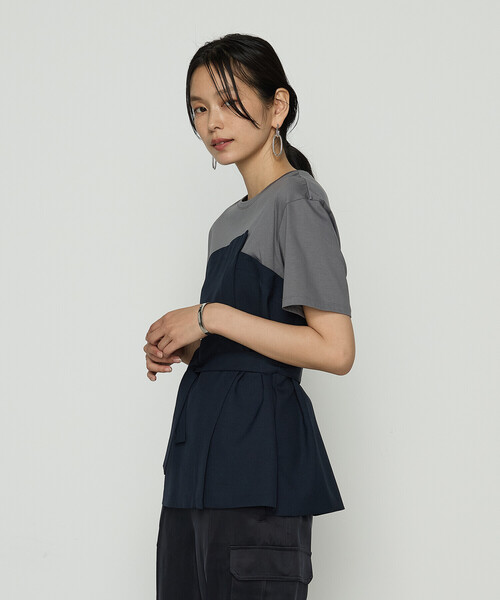 K.T KIYOKO TAKASE（キヨコタカセ）の「コンパクトクールローレル天竺 ビスチェレイヤード風カットソー（Tシャツ/カットソー・レディース・ネイビー/グレー×ホワイト/カーキ・9号）」の9枚目の写真