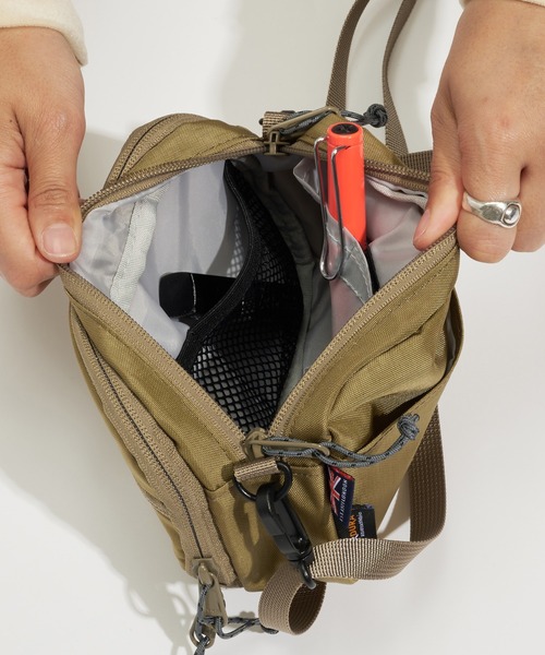 COBMASTER(コブマスター)の「【COBMASTER/コブマスター】COB-CDX RONNO SHOULDER BAG(ショルダーバッグ・メンズ・オフホワイト/ブラック/ベージュ/ラベンダー・FREE)」の5枚目の写真