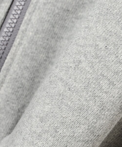 BEAMS T（ビームスティー）の「BEAMS T / Full Zip Hoodie（パーカー・メンズ・グレー/ブラック・S/M/L/XL）」の13枚目の写真