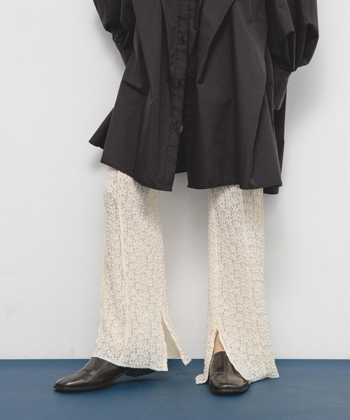 KBF（ケイビーエフ）の「レースフレアイージーパンツ（その他パンツ・レディース・アイボリー/ブラック・ONE）」の18枚目の写真