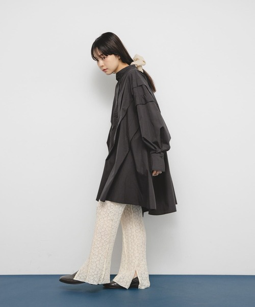 KBF（ケイビーエフ）の「レースフレアイージーパンツ（その他パンツ・レディース・アイボリー/ブラック・ONE）」の3枚目の写真