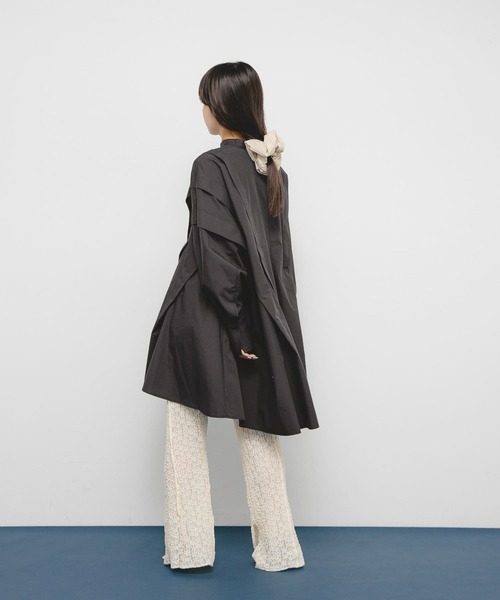 KBF（ケイビーエフ）の「レースフレアイージーパンツ（その他パンツ・レディース・アイボリー/ブラック・ONE）」の4枚目の写真