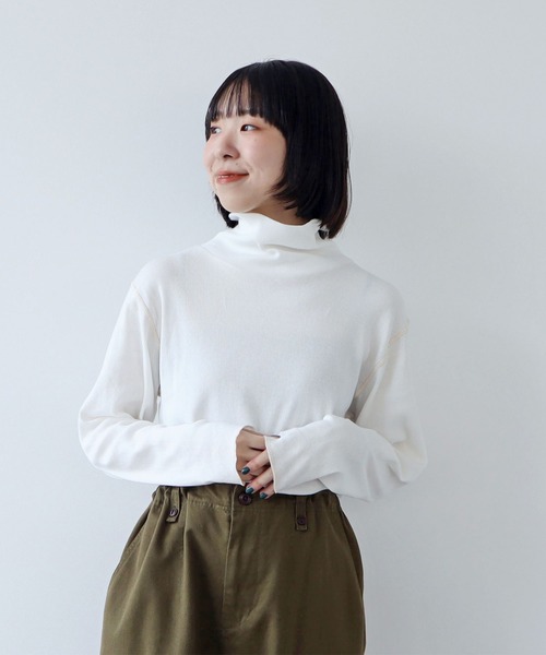 PAR ICI（パーリッシィ）の「ソフトコットンテレコ タートルネックカットソー（Tシャツ/カットソー・レディース・ブラック×ホワイト/レッド/ホワイト/サックスブルー系・FREE）」の18枚目の写真