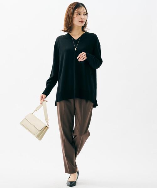 UNTITLED（アンタイトル）の「【はっ水/後ろウエストゴム/洗える】ストレッチテーパードパンツ（その他パンツ・レディース・ベージュ/ダークブラウン/ブラック・50/46/44/42/04/03/02/01/00/48）」の12枚目の写真