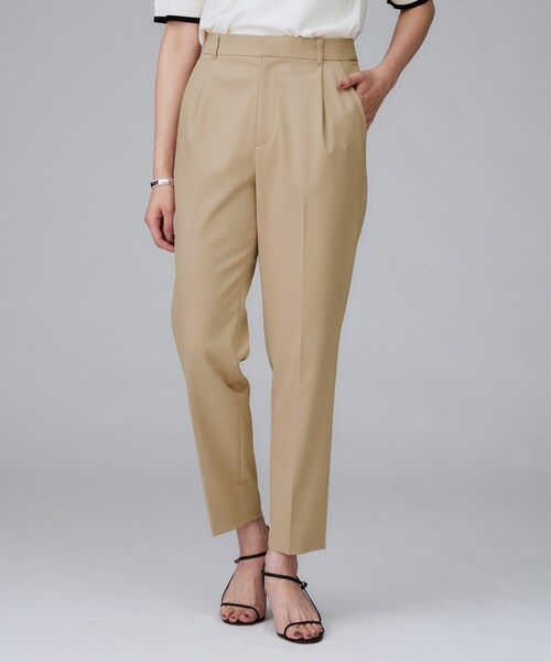 UNTITLED（アンタイトル）の「【はっ水/後ろウエストゴム/洗える】ストレッチテーパードパンツ（その他パンツ・レディース・ベージュ/ダークブラウン/ブラック・50/46/44/42/04/03/02/01/00/48）」の16枚目の写真