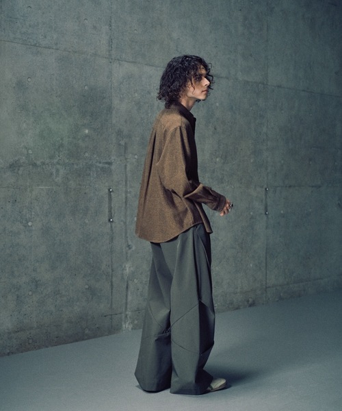 CASPER JOHN（キャスパージョン）の「Various loose shirts -wool mix- / バリアスルーズシャツ -ウールミックス-（シャツ/ブラウス・メンズ・ブラック/ブラウン/ライトグレー/ネイビー/ベージュ・LARGE/MEDIUM/SMALL/X-SMALL）」の13枚目の写真