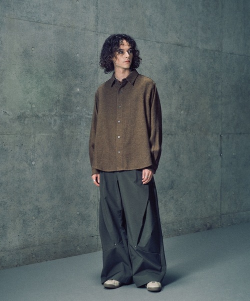 CASPER JOHN（キャスパージョン）の「Various loose shirts -wool mix- / バリアスルーズシャツ -ウールミックス-（シャツ/ブラウス・メンズ・ブラック/ブラウン/ライトグレー/ネイビー/ベージュ・LARGE/MEDIUM/SMALL/X-SMALL）」の14枚目の写真