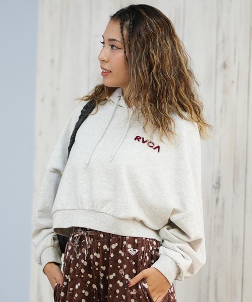 RVCA（ルーカ）の「RVCA/ルーカ バックプリントパーカー ショート丈 BF044-012（パーカー・レディース・ブラック/グレー・M/S）」の15枚目の写真