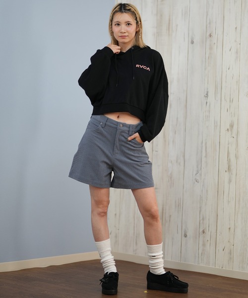 RVCA（ルーカ）の「RVCA/ルーカ バックプリントパーカー ショート丈 BF044-012（パーカー・レディース・ブラック/グレー・M/S）」の14枚目の写真