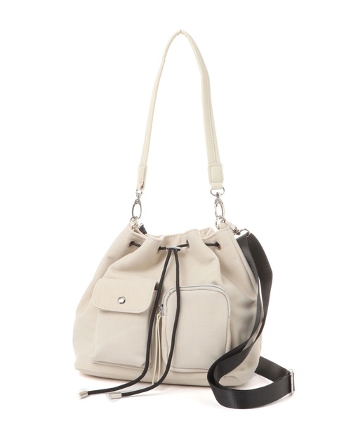 LAKOLE（ラコレ）の「アソート2WAYポケット巾着バッグ / 579025（ショルダーバッグ・レディース・ブラウン/オフホワイト/ブラック・FREE）」の5枚目の写真