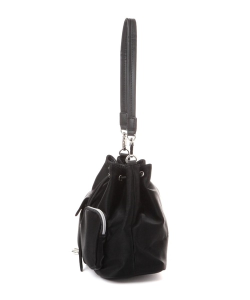 LAKOLE（ラコレ）の「アソート2WAYポケット巾着バッグ / 579025（ショルダーバッグ・レディース・ブラウン/オフホワイト/ブラック・FREE）」の8枚目の写真