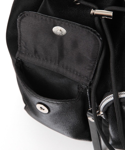 LAKOLE（ラコレ）の「アソート2WAYポケット巾着バッグ / 579025（ショルダーバッグ・レディース・ブラウン/オフホワイト/ブラック・FREE）」の16枚目の写真