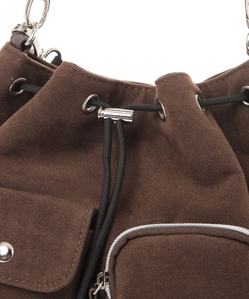 LAKOLE（ラコレ）の「アソート2WAYポケット巾着バッグ / 579025（ショルダーバッグ・レディース・ブラウン/オフホワイト/ブラック・FREE）」の19枚目の写真