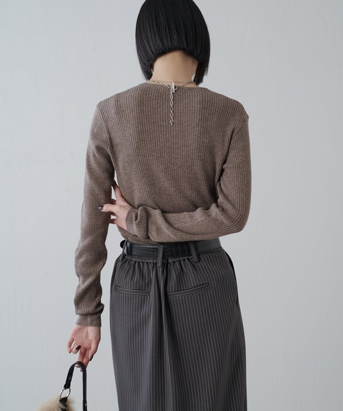 Lui's（ルイス）の「ウール混ベーシックニット（ニット/セーター・レディース・ブラック/グレー/ベージュ/サックスブルー・FREE）」の12枚目の写真