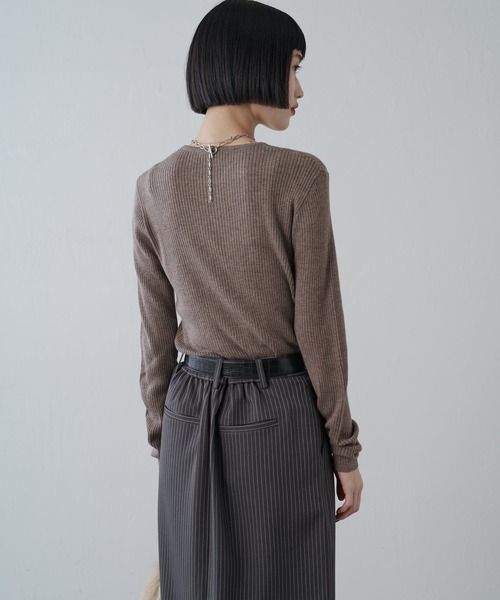 Lui's（ルイス）の「ウール混ベーシックニット（ニット/セーター・レディース・ブラック/グレー/ベージュ/サックスブルー・FREE）」の13枚目の写真