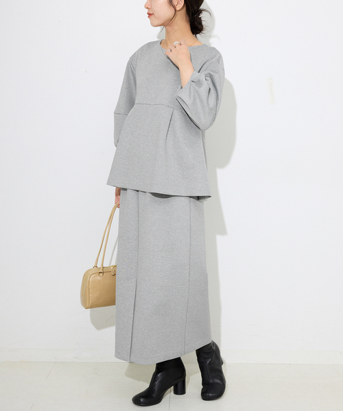 SLOBE IENA(スローブイエナ)の「《2枚セット》ダンボールニットプルオーバー×スカートセット(その他トップス・レディース・グレー/ネイビー・36/38)」の1枚目の写真